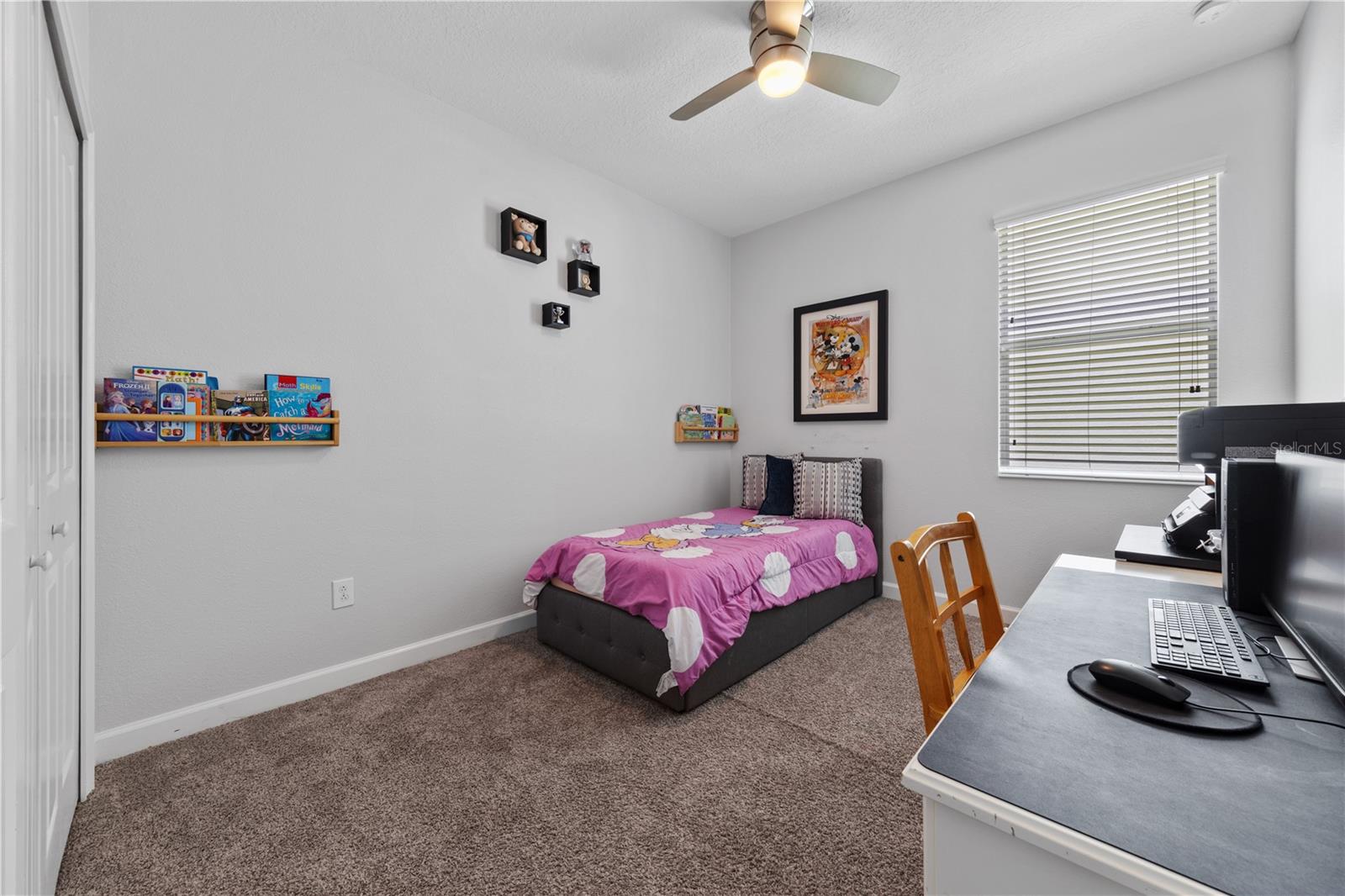 OAKS/MOSS PARK - Residential