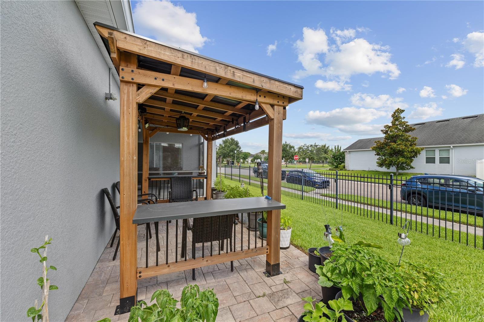 OAKS/MOSS PARK - Residential