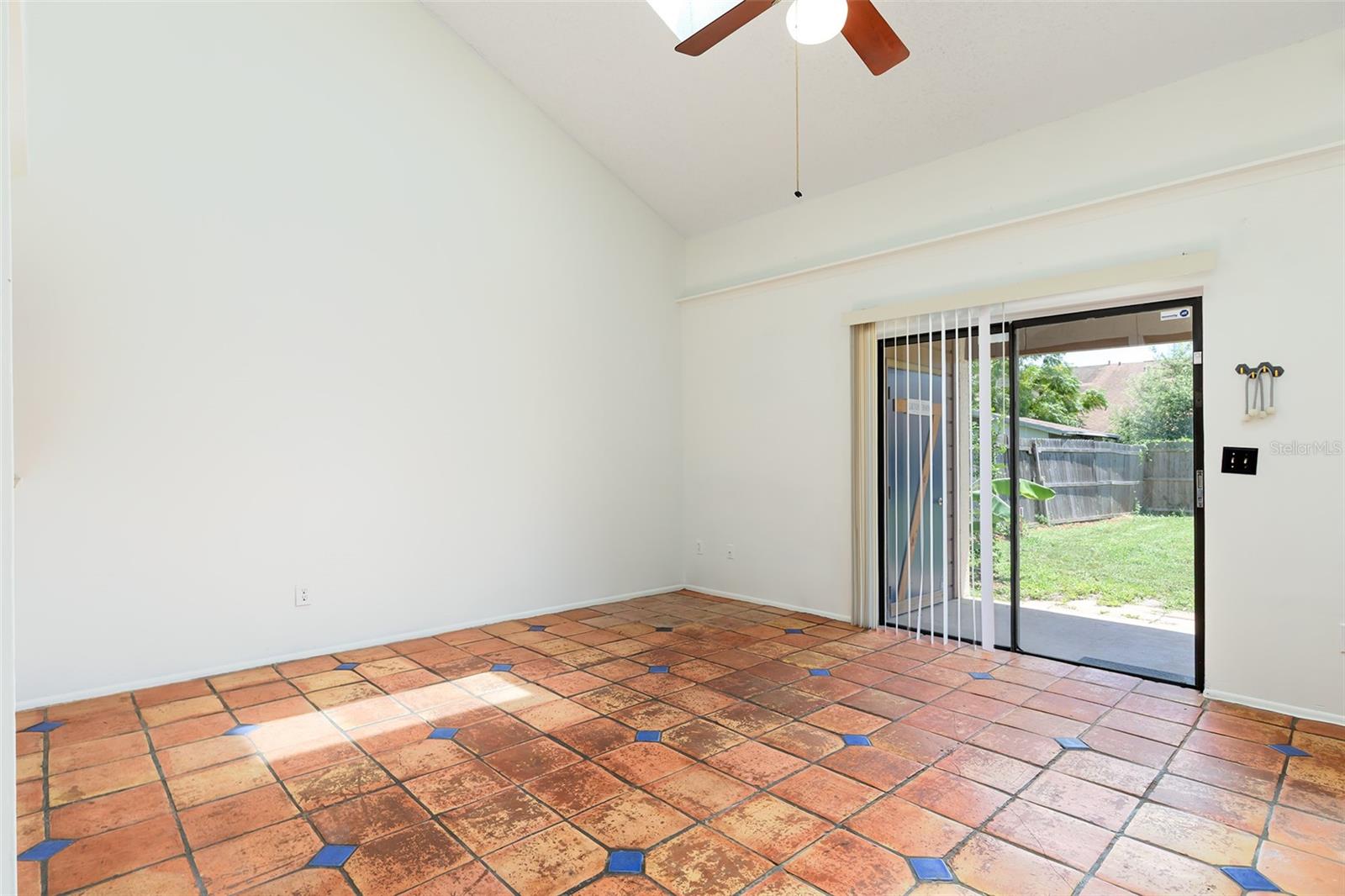 FOX HUNT LANES PH 03 - Residential