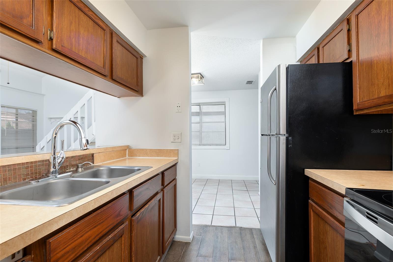 FOX HUNT LANES PH 03 - Residential