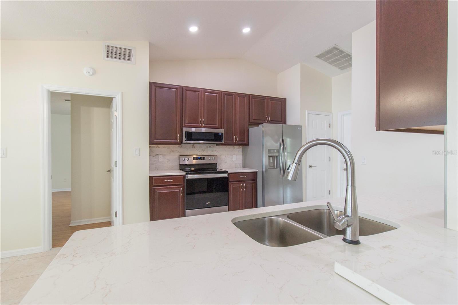 BAY LAKES AT GRANADA SEC 05 - Residential