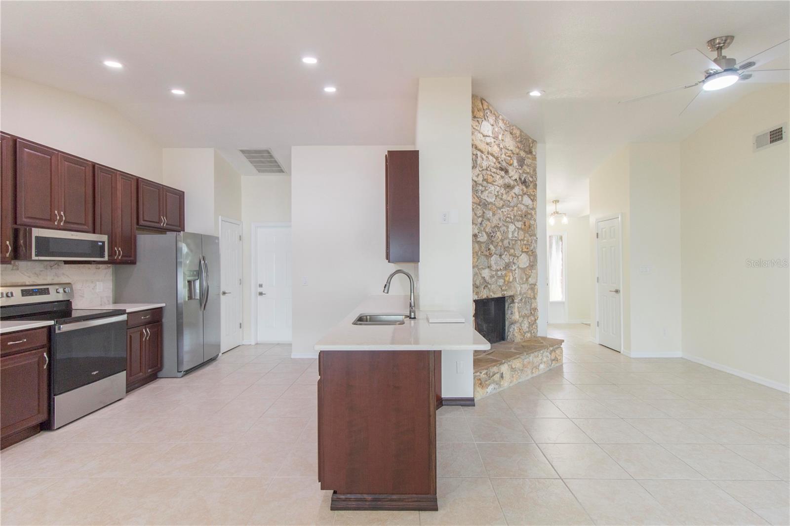 BAY LAKES AT GRANADA SEC 05 - Residential