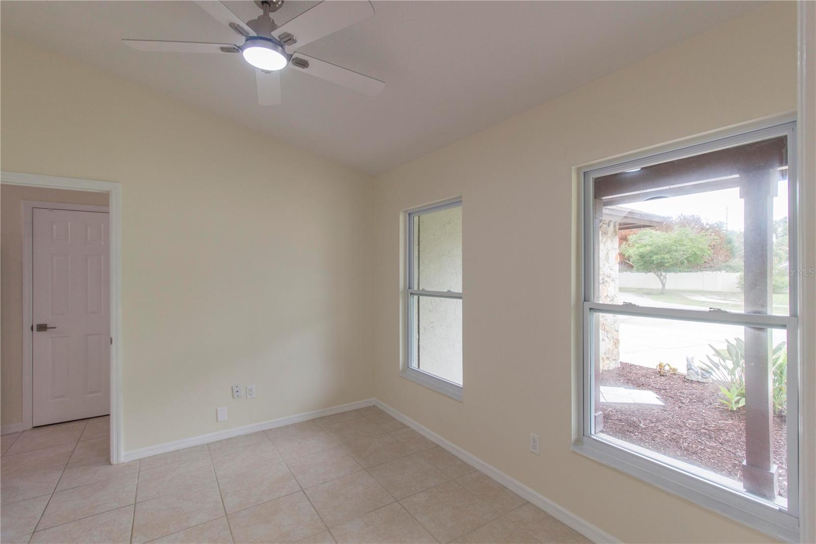 BAY LAKES AT GRANADA SEC 05 - Residential