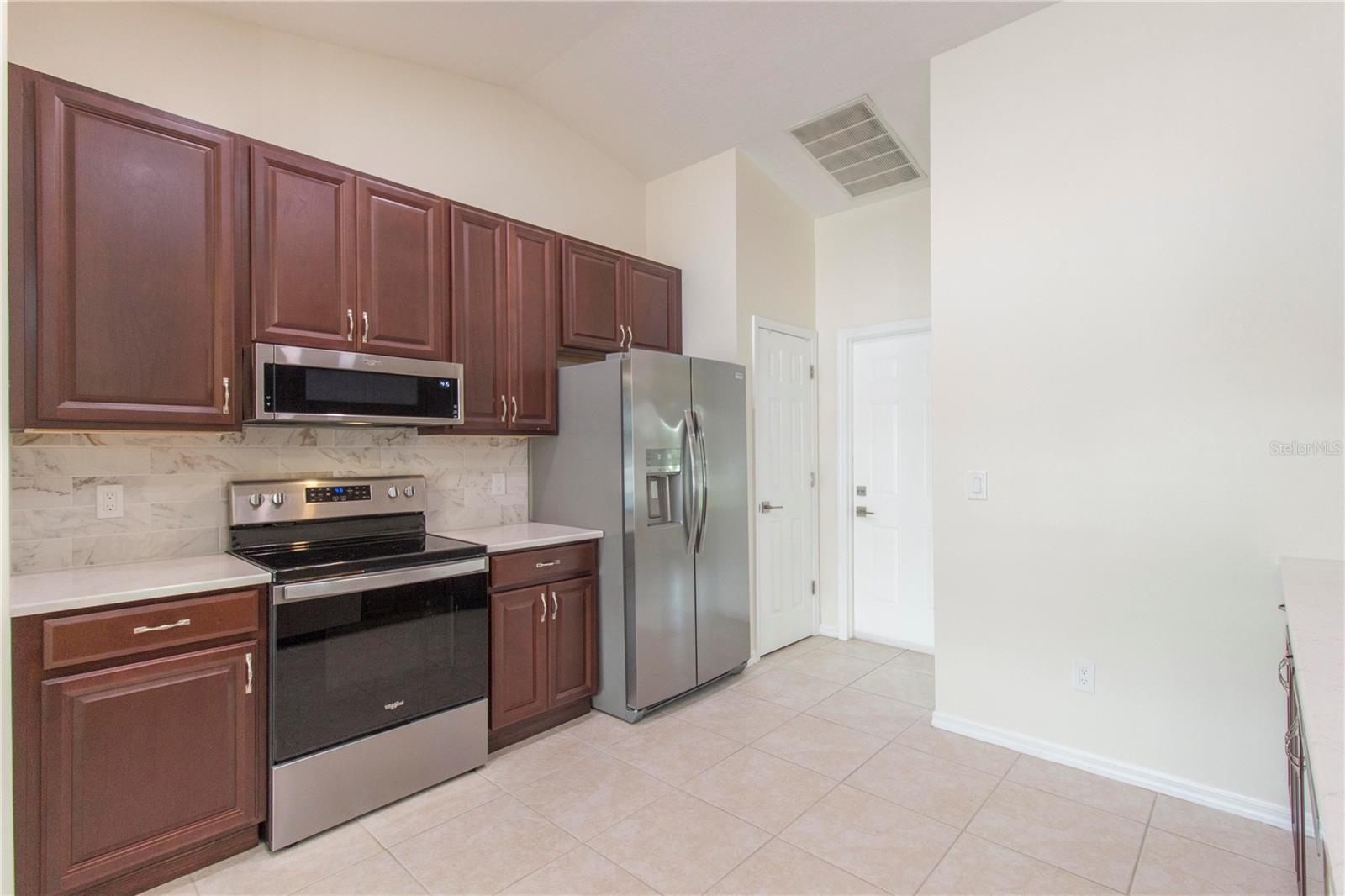 BAY LAKES AT GRANADA SEC 05 - Residential
