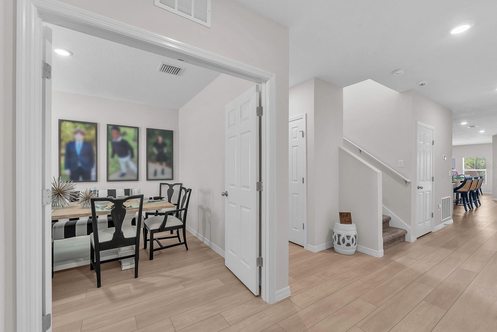 HINTON HAWKSTONE - Residential
