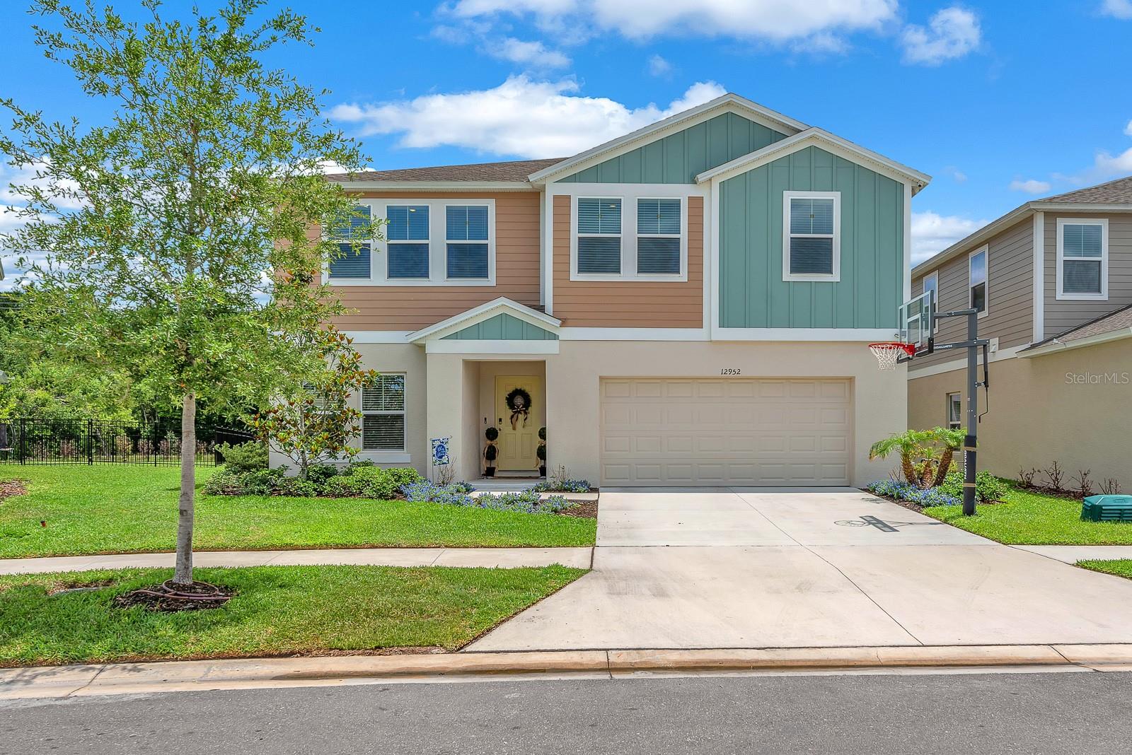 HINTON HAWKSTONE - Residential