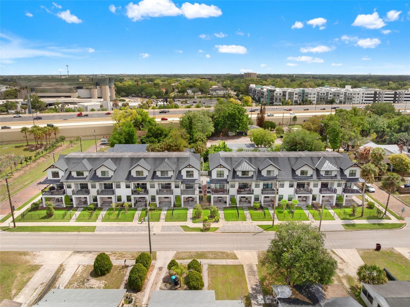URBAN GREEN 12 - Residential