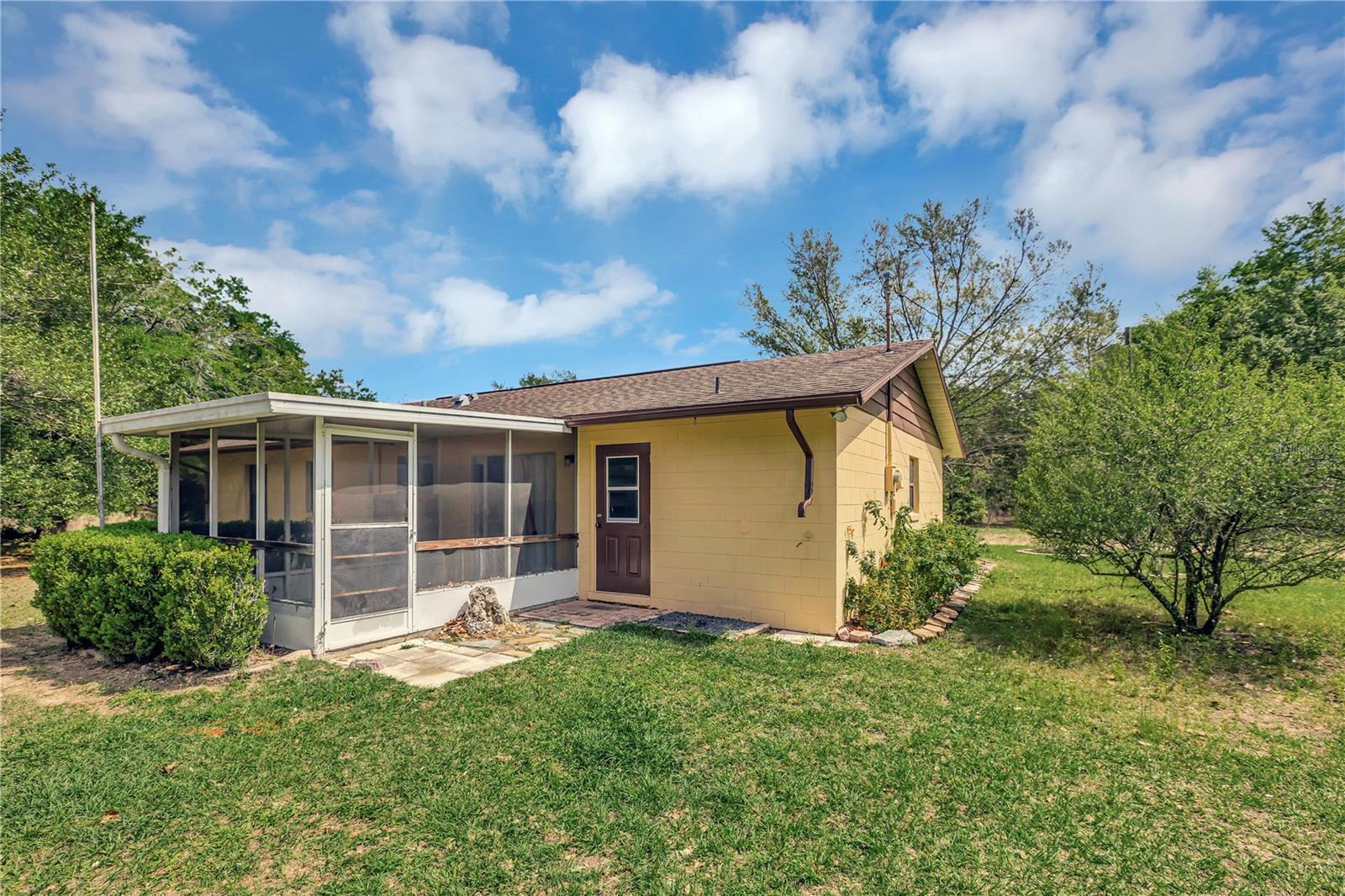 INVERNESS ACRES UNIT 02 AKA INVERNESS VILLAGE - Residential