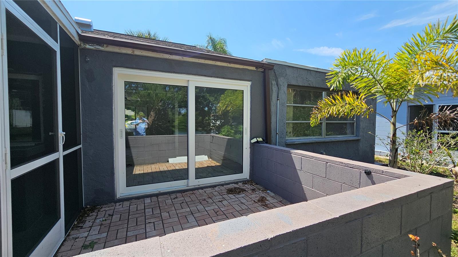 BEACON SQUARE - Residential