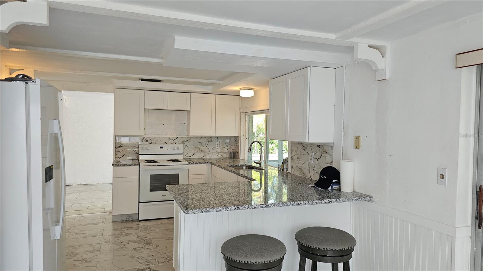BEACON SQUARE - Residential