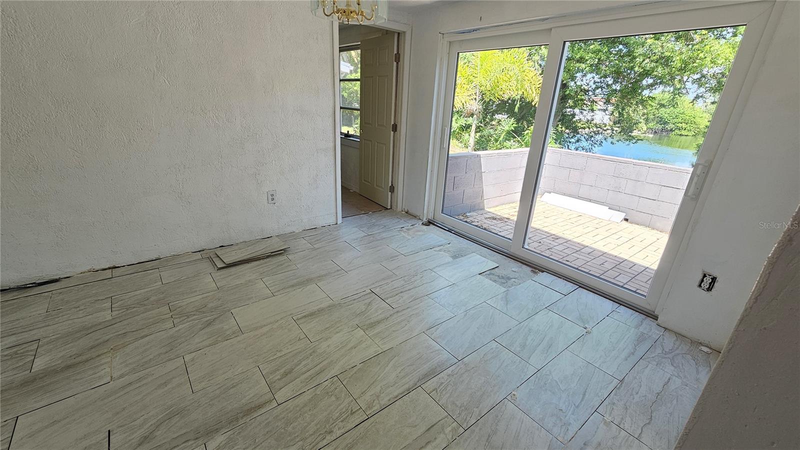BEACON SQUARE - Residential