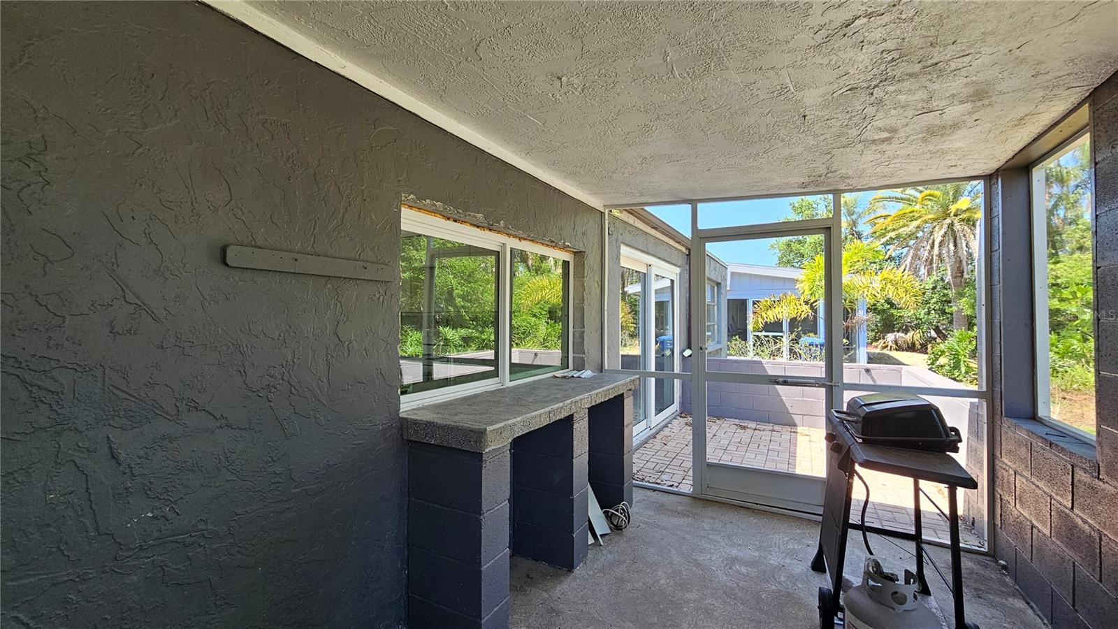 BEACON SQUARE - Residential