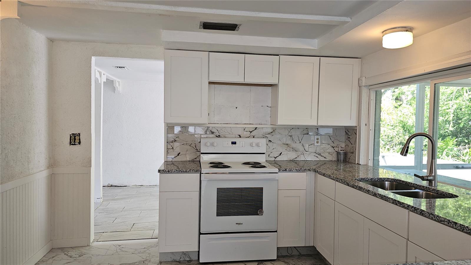 BEACON SQUARE - Residential