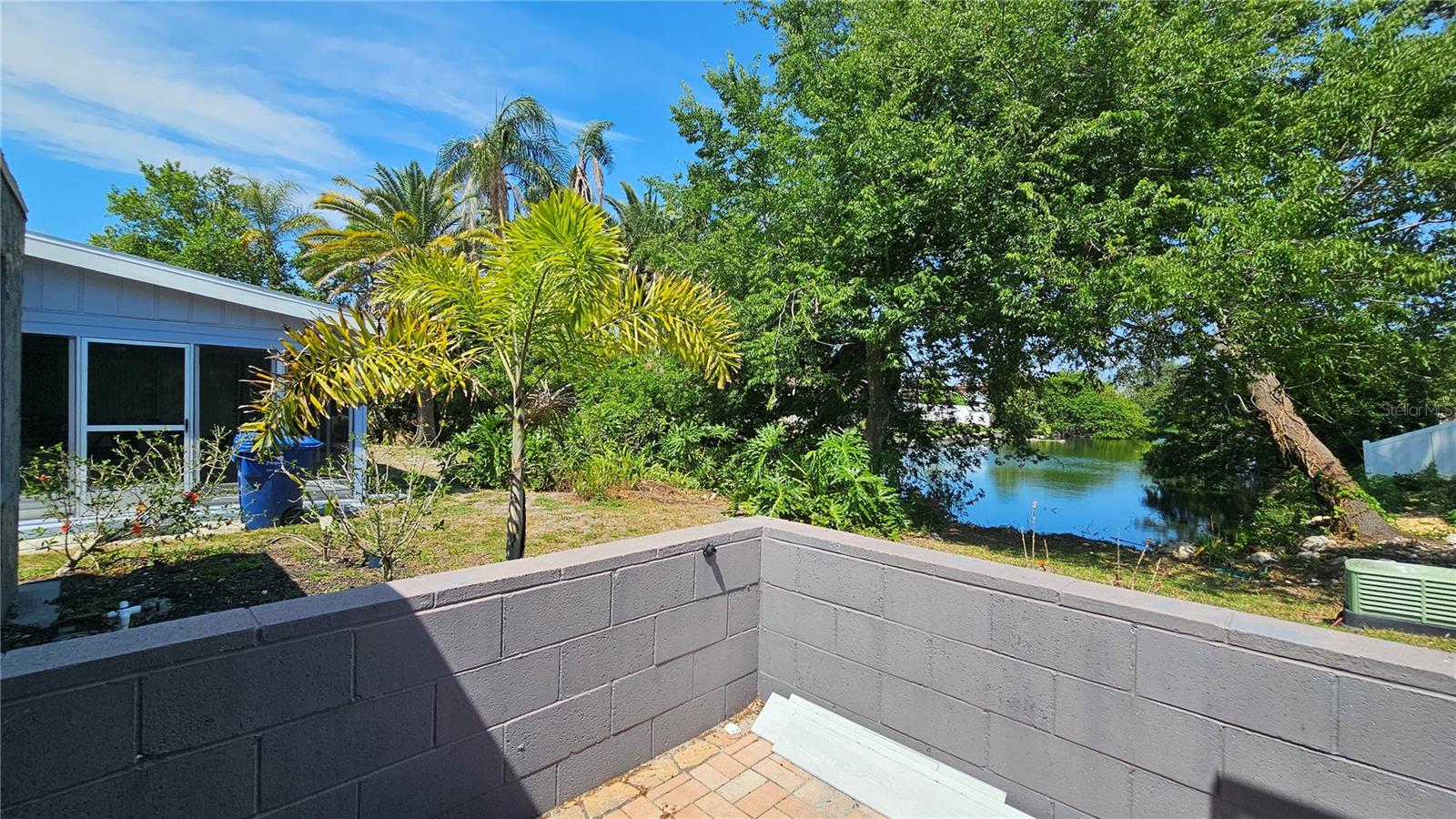 BEACON SQUARE - Residential
