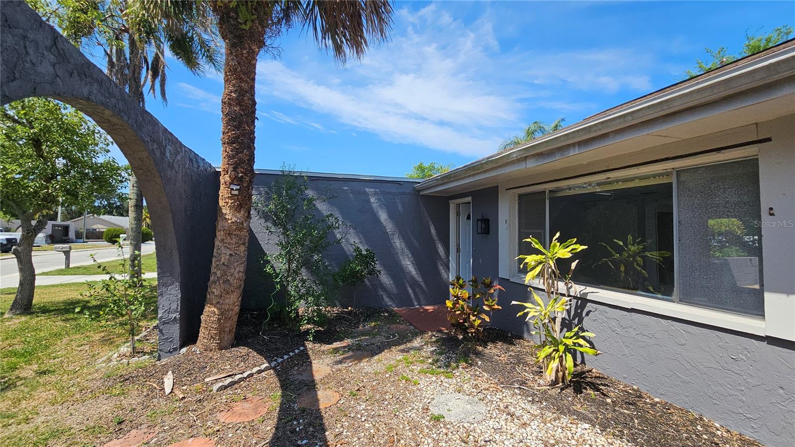 BEACON SQUARE - Residential