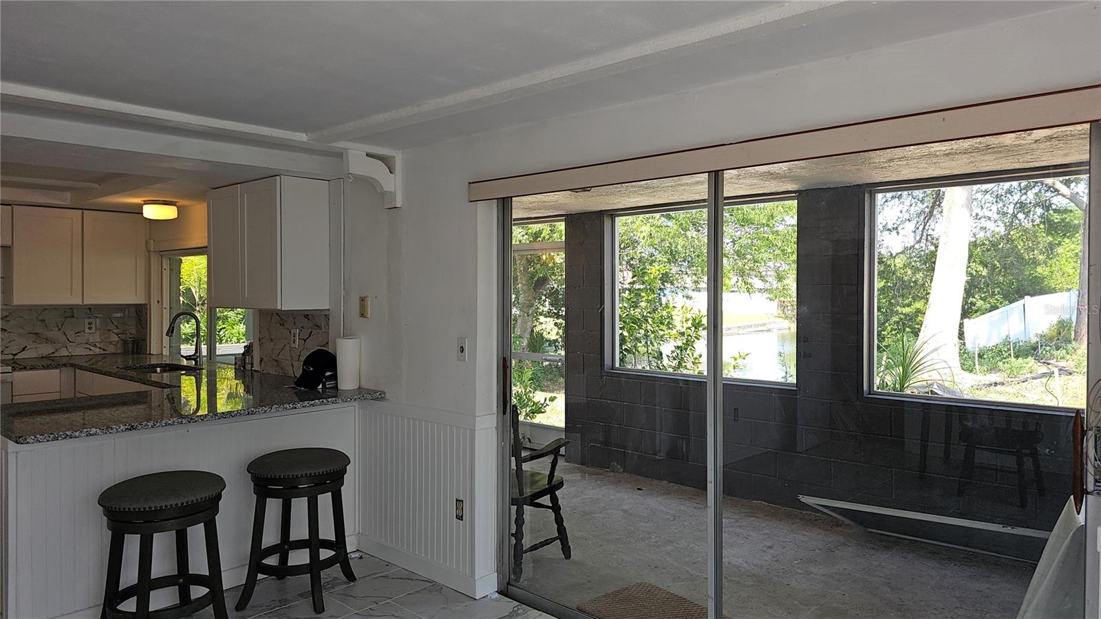 BEACON SQUARE - Residential