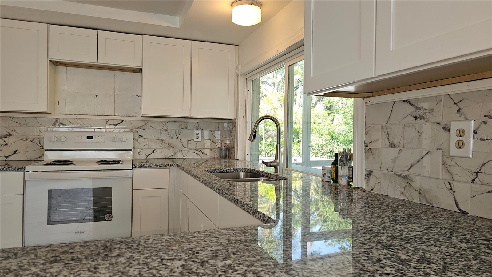 BEACON SQUARE - Residential