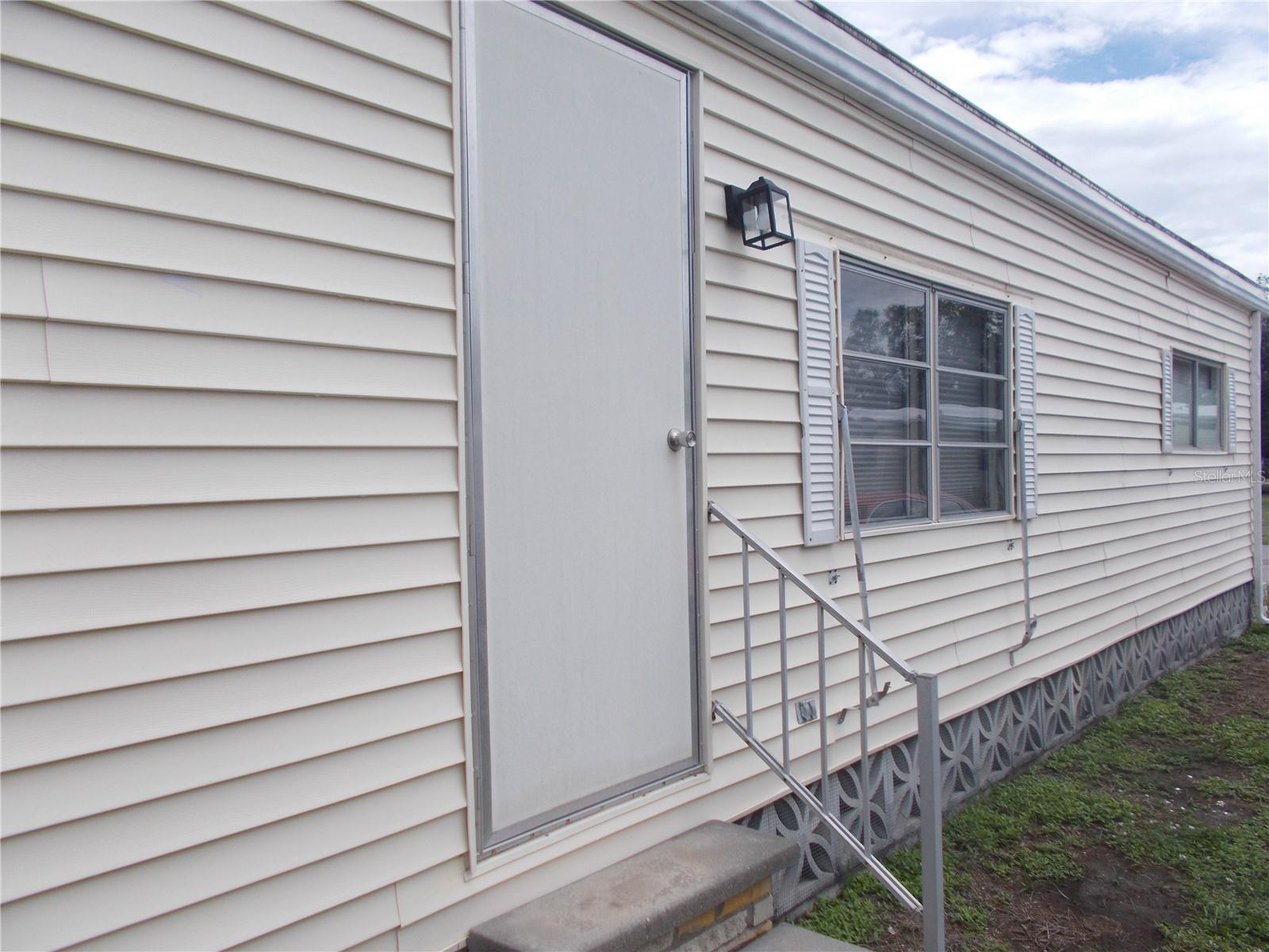 HOLIDAY PARK - Residential