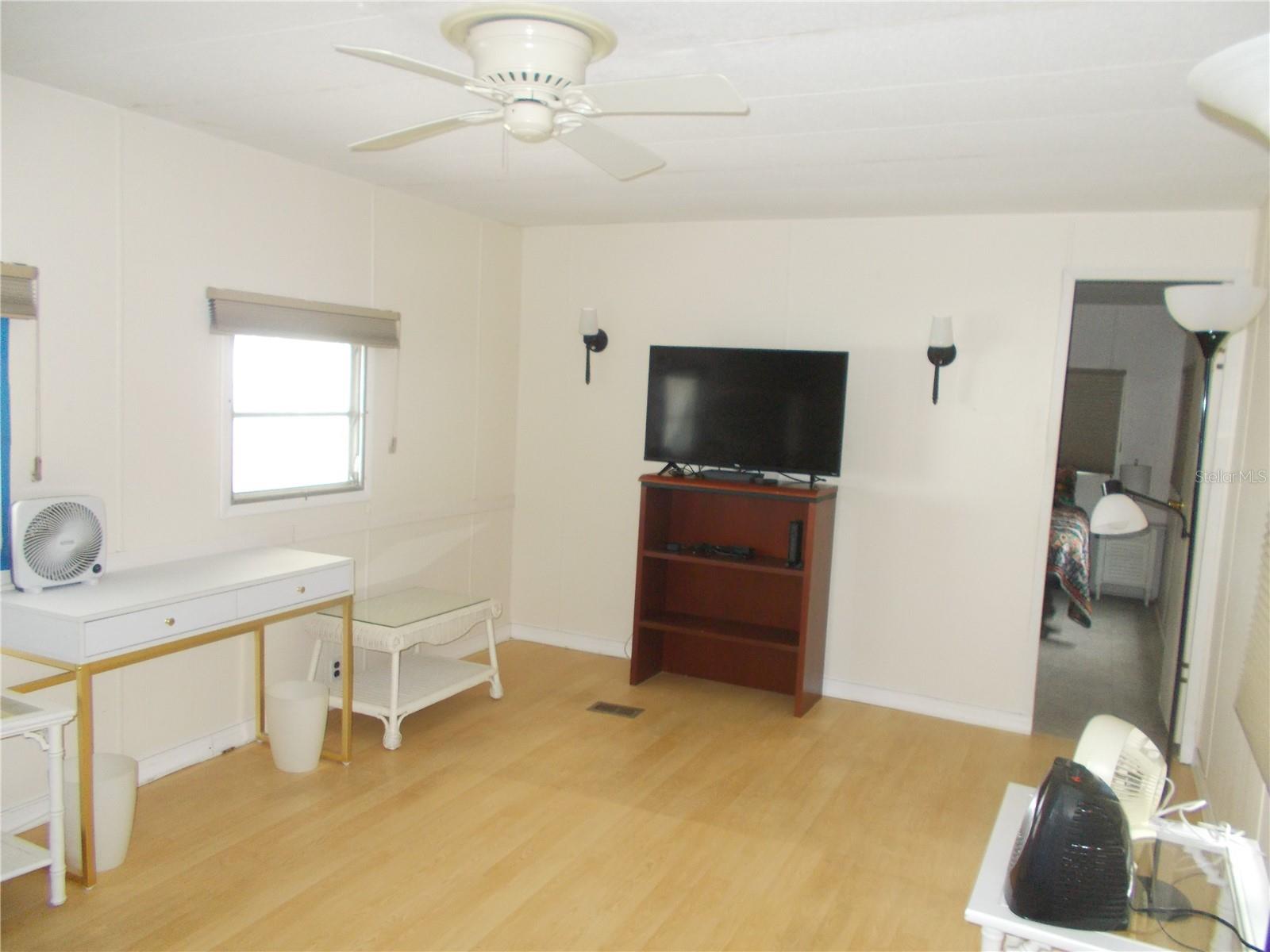 HOLIDAY PARK - Residential