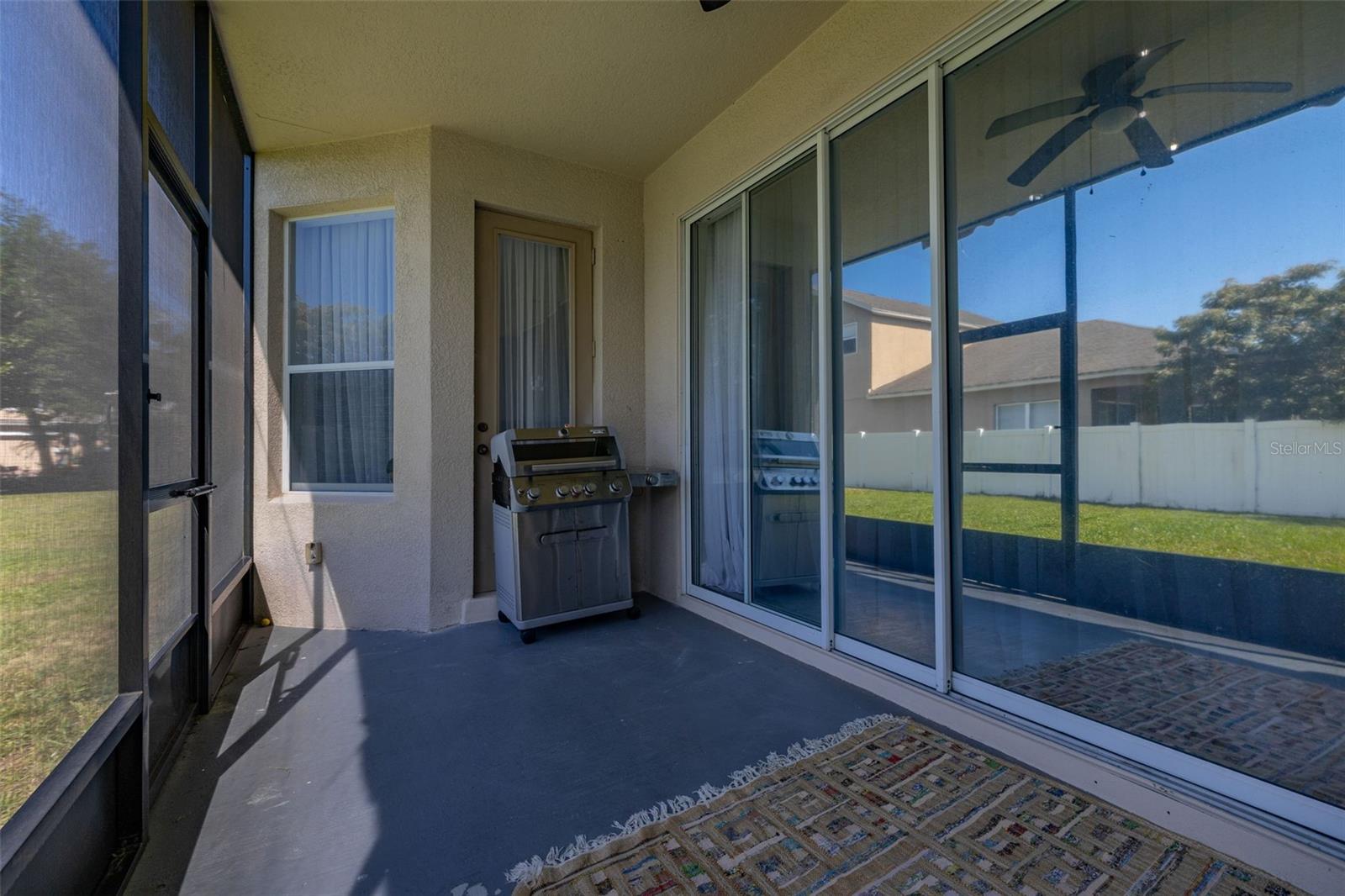 EAGLE CRK PH 01B - Residential Lease