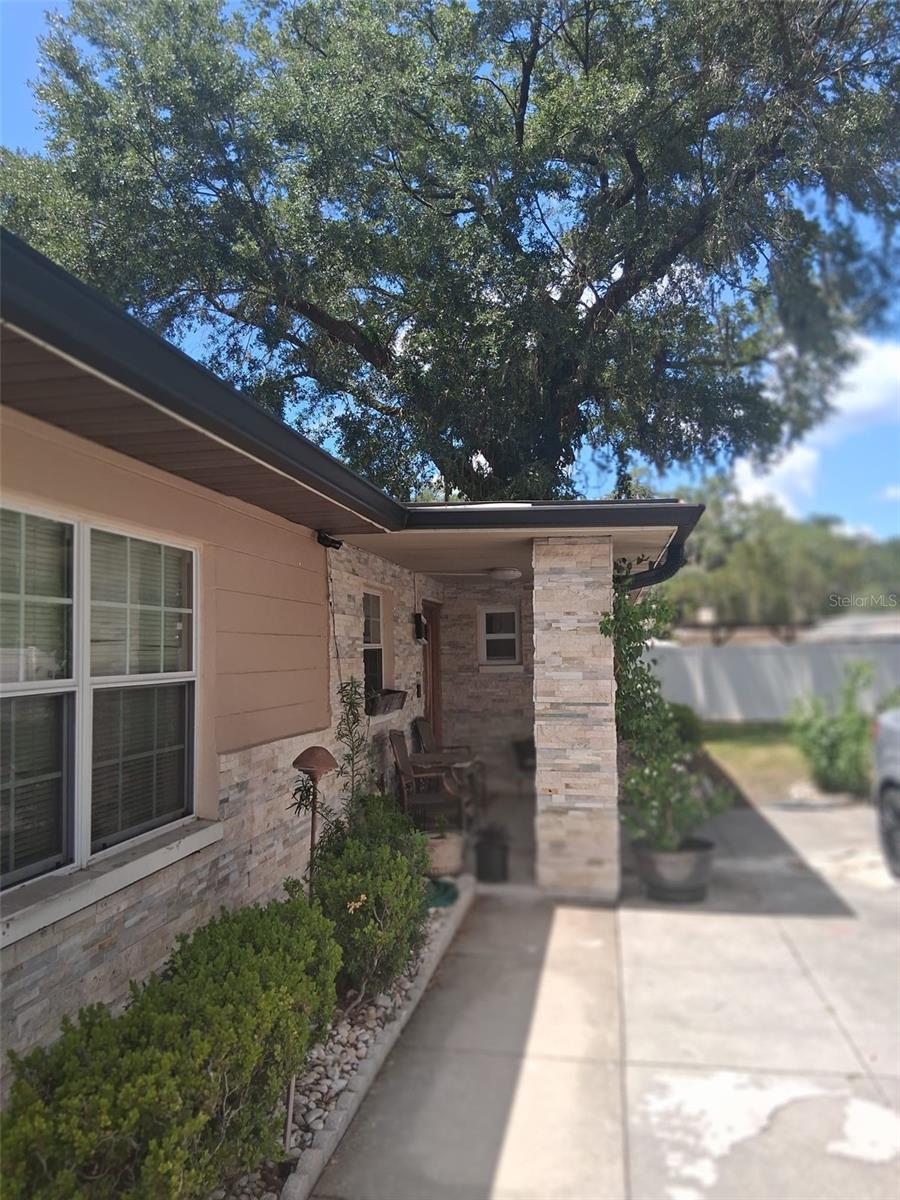 GARDEN OAKS UNIT 01 - Residential