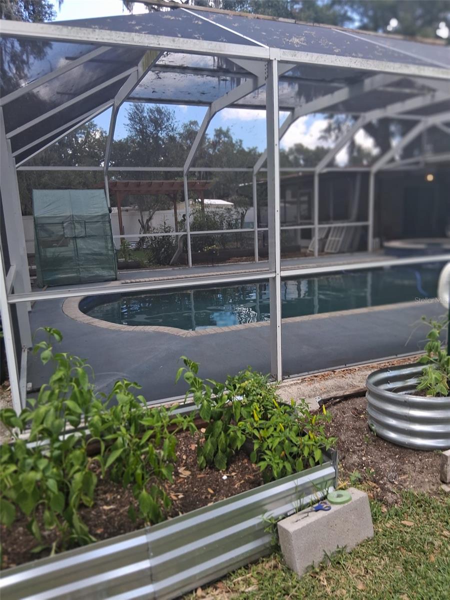 GARDEN OAKS UNIT 01 - Residential