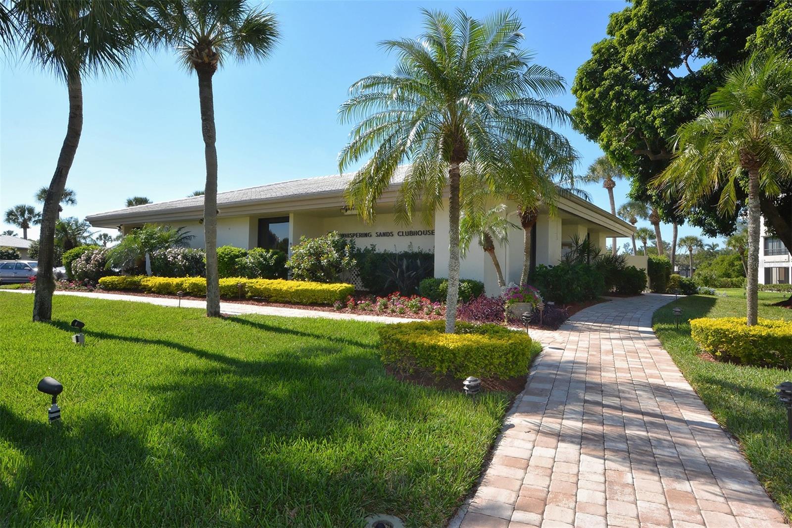 WHISPERING SANDS - Residential
