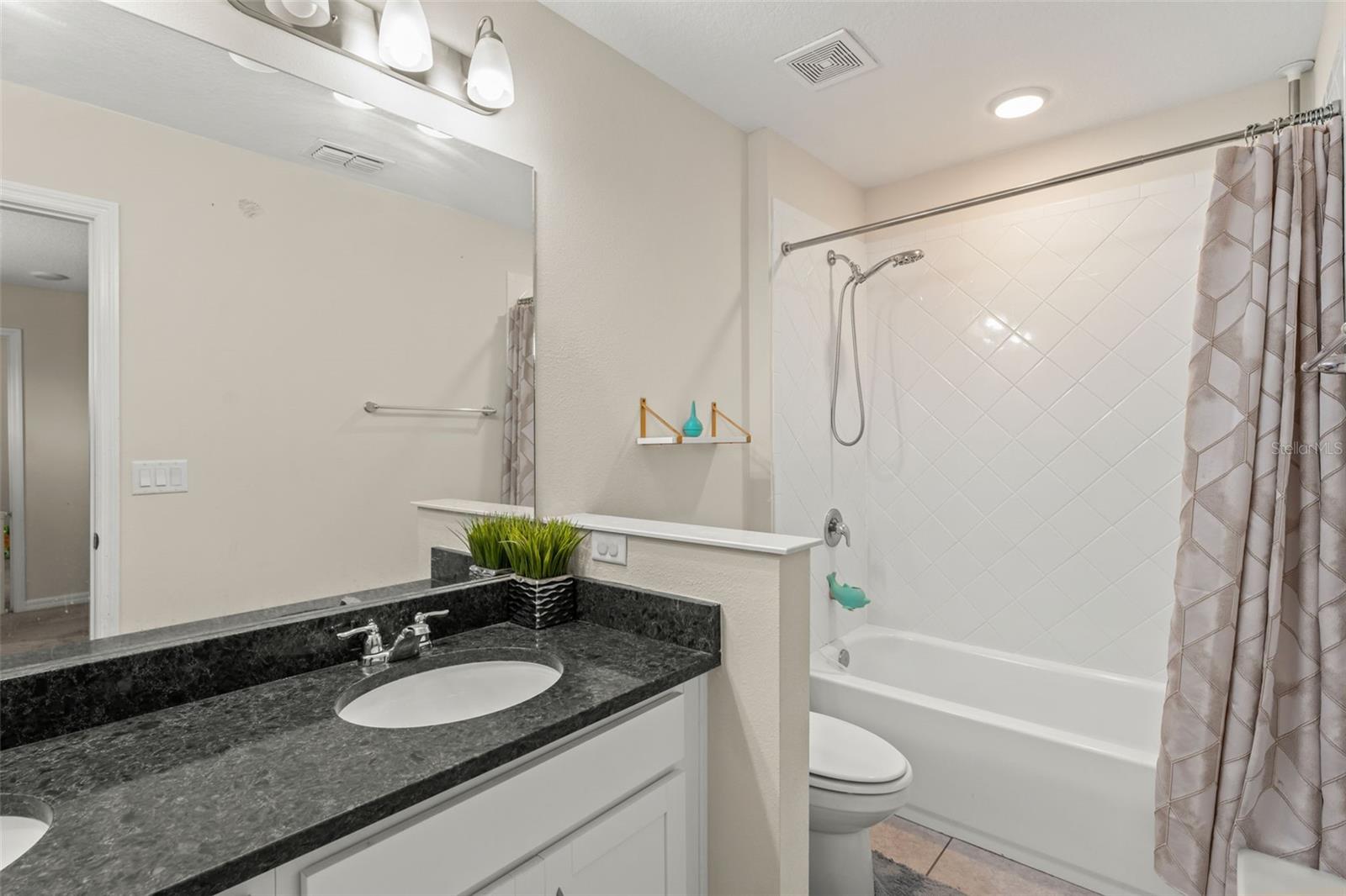 CONCORDE ESTATES - Residential