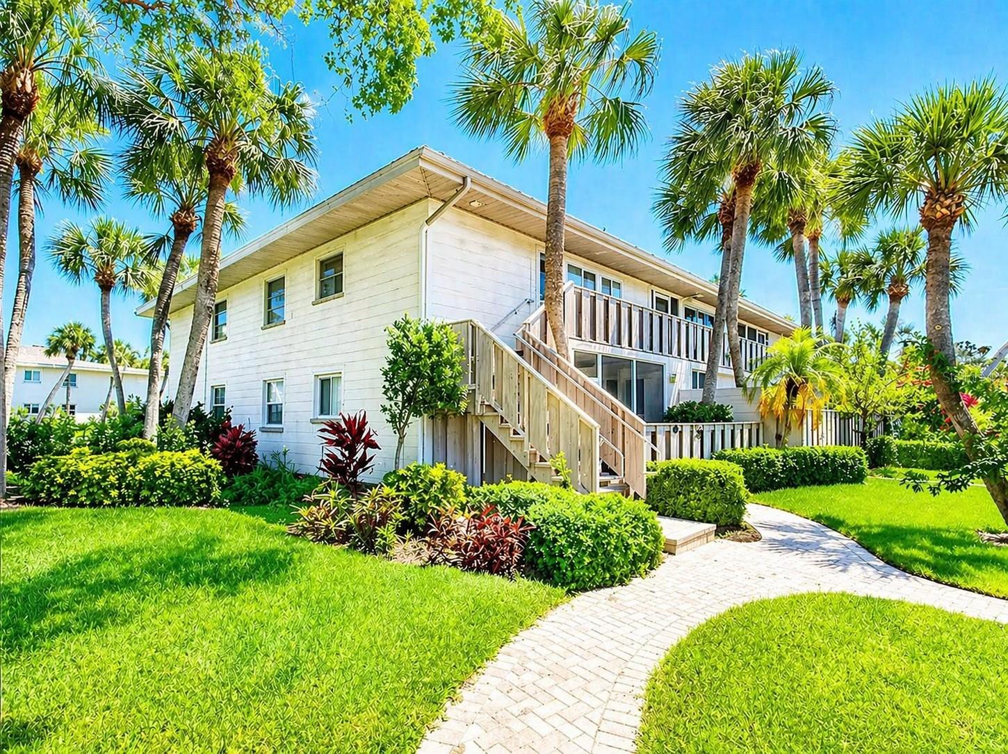 WHITNEY BEACH - Residential