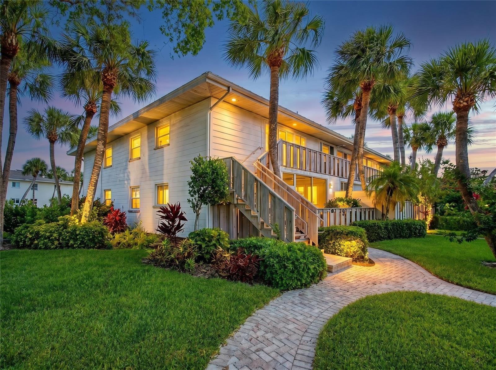 WHITNEY BEACH - Residential