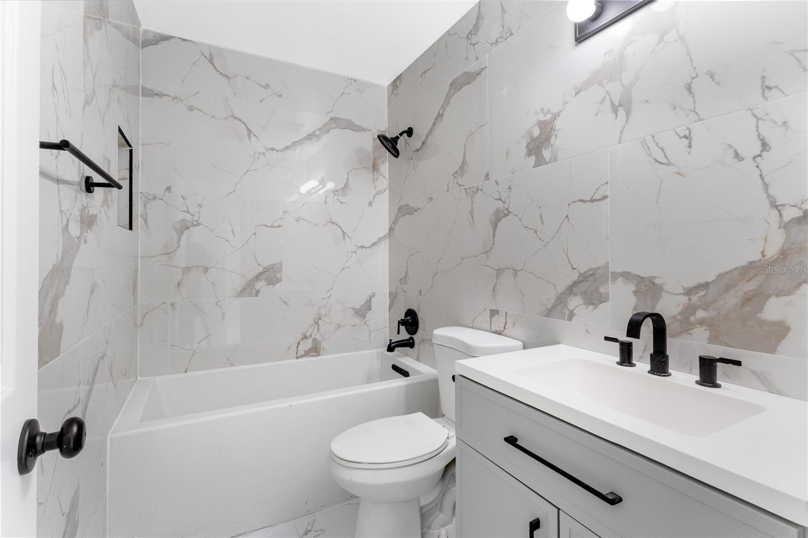 GROVELAND LITTLE OAKS - Residential