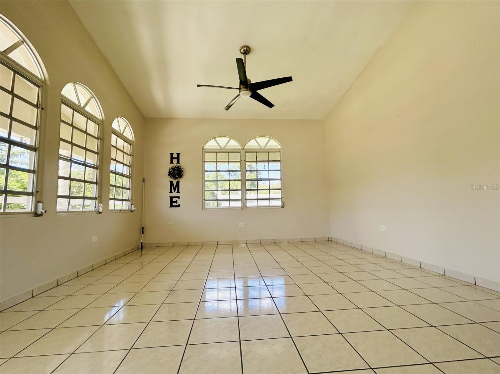 SECTOR CANALES - Residential