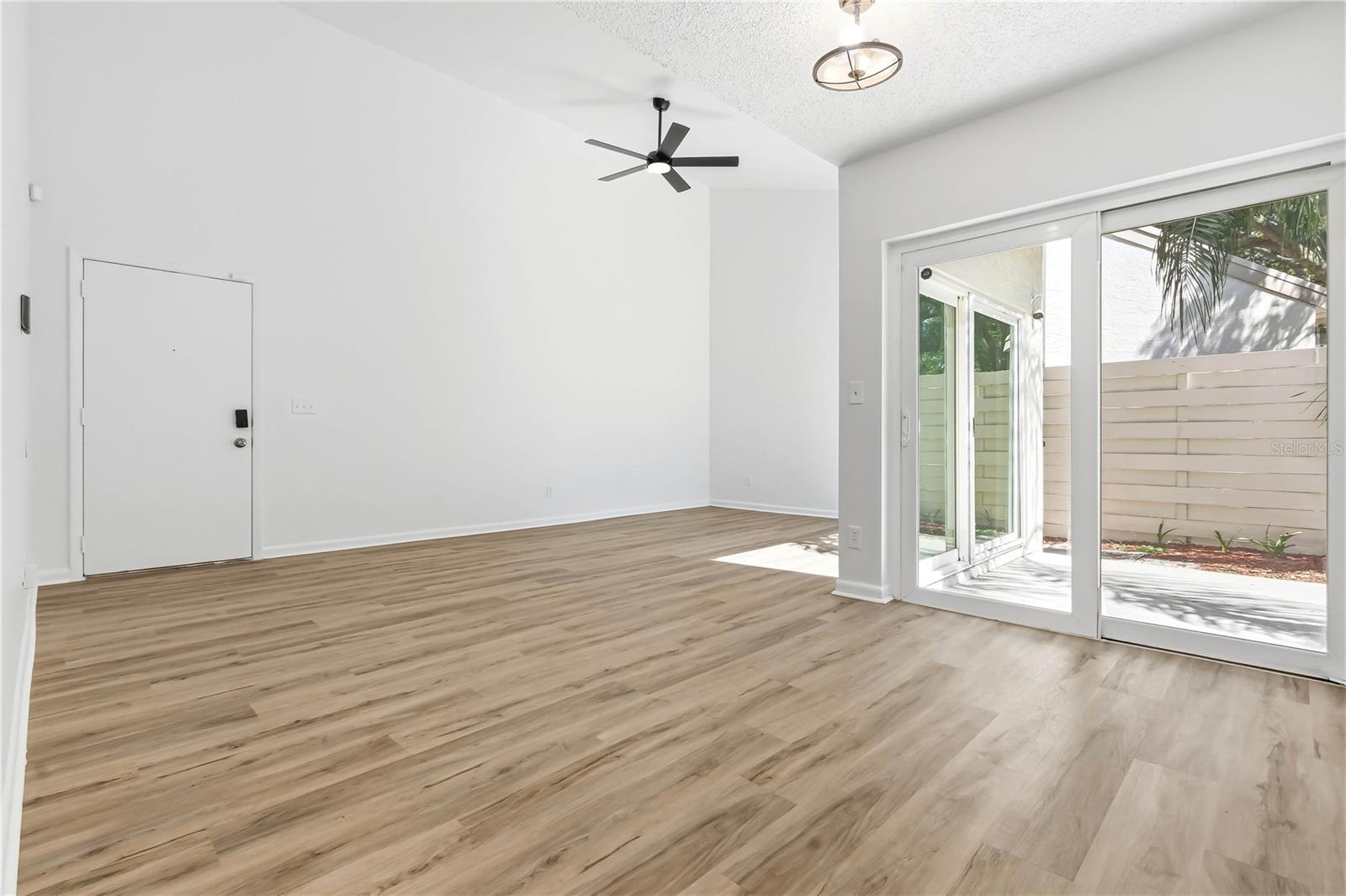 WINDING WOOD CONDO 1XPHASE 1 - Residential