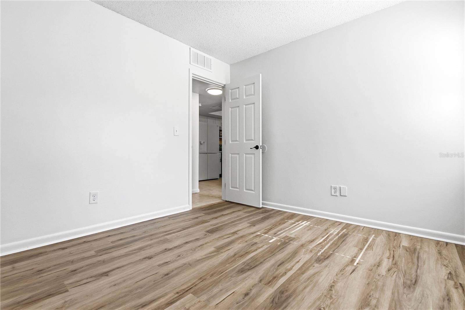 WINDING WOOD CONDO 1XPHASE 1 - Residential