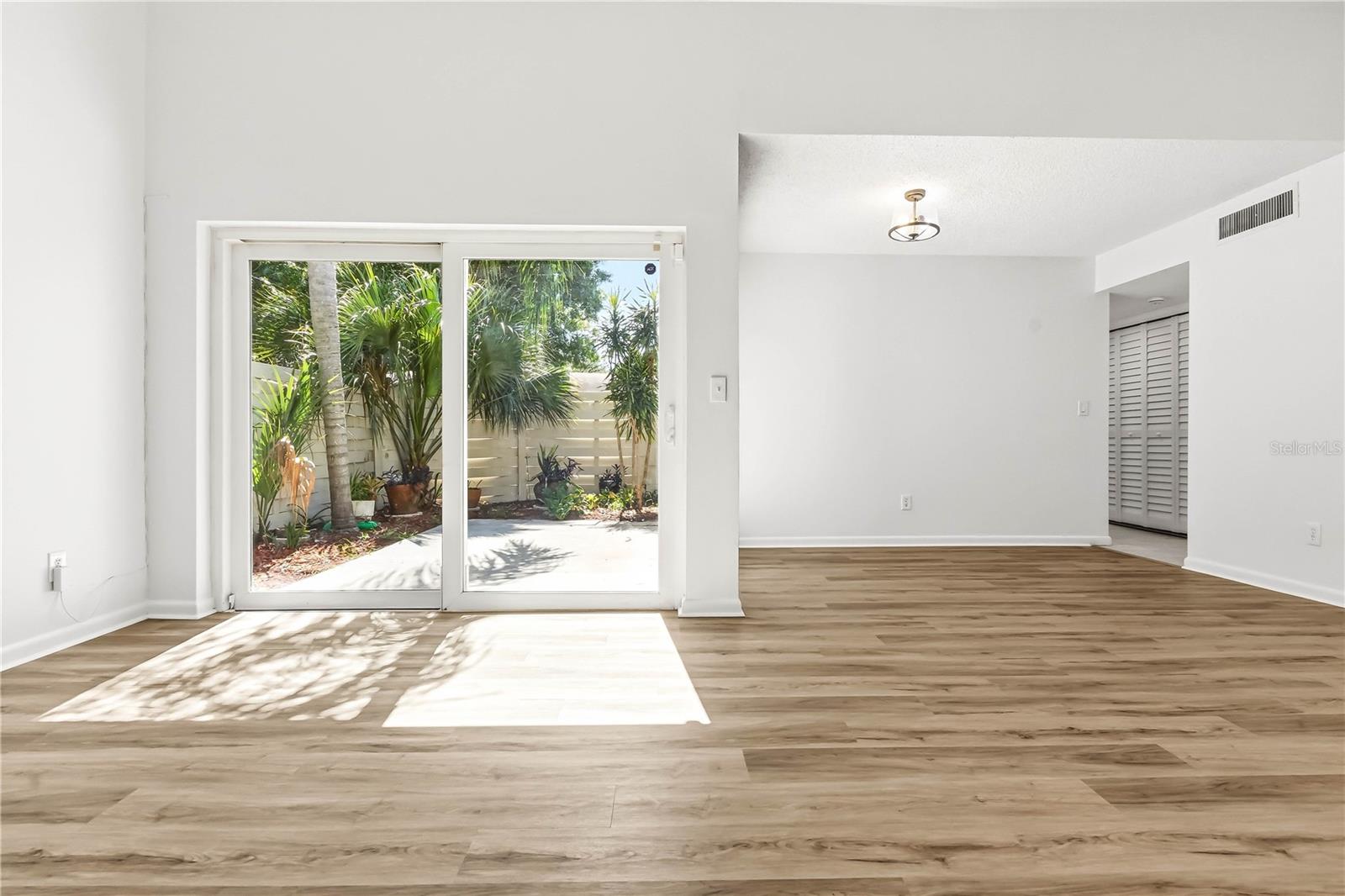 WINDING WOOD CONDO 1XPHASE 1 - Residential