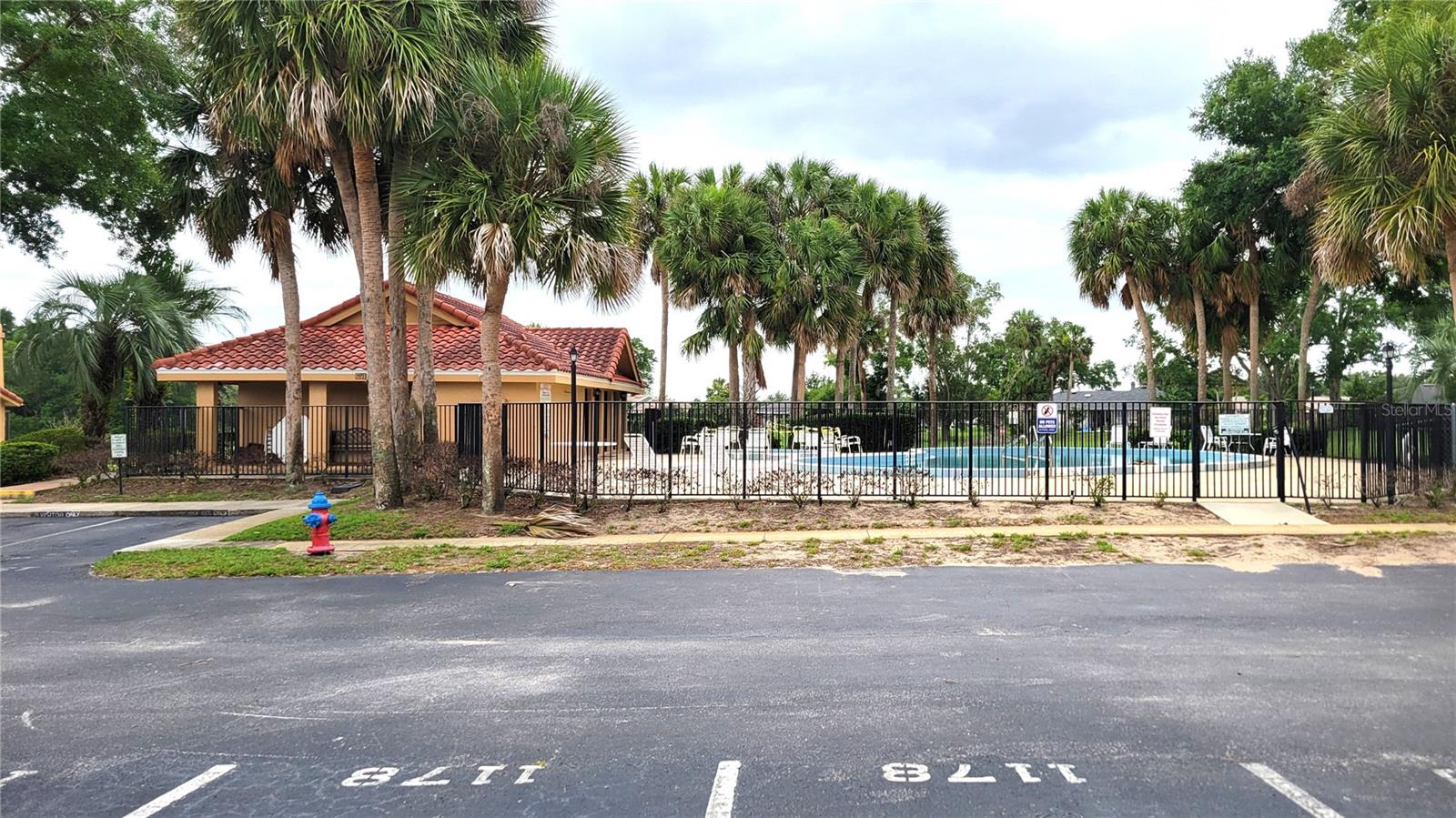 GREENBROOK VILLAS AT ERROL ESTATES 01 - Residential Lease