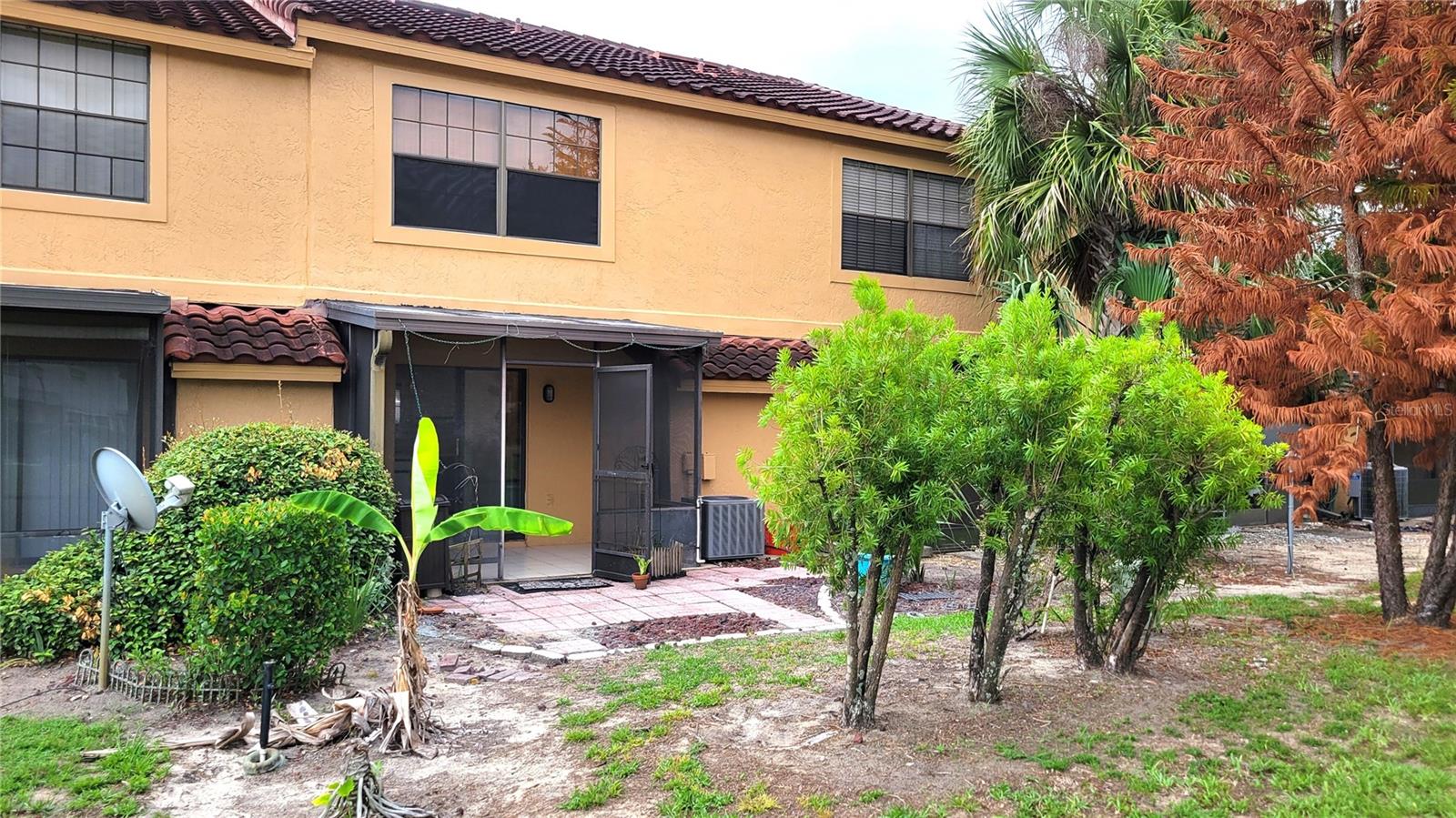 GREENBROOK VILLAS AT ERROL ESTATES 01 - Residential Lease