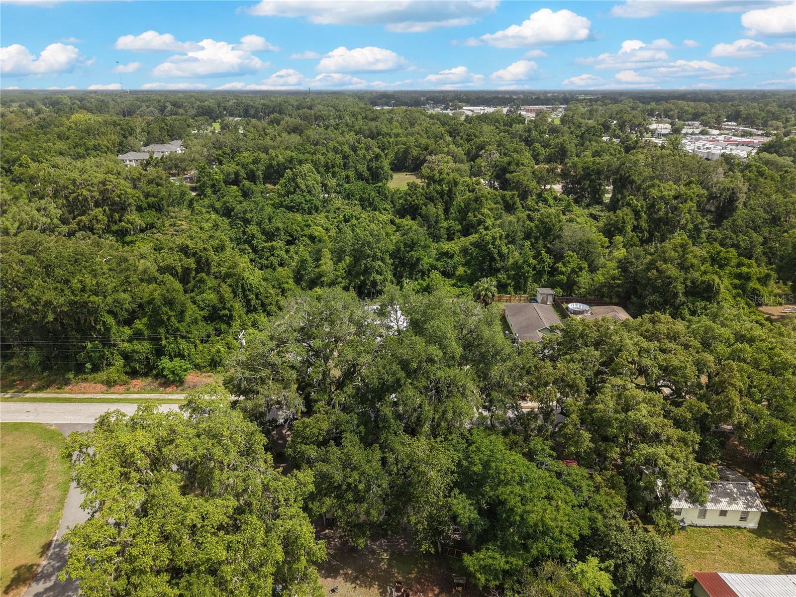 PARK WEST - Residential