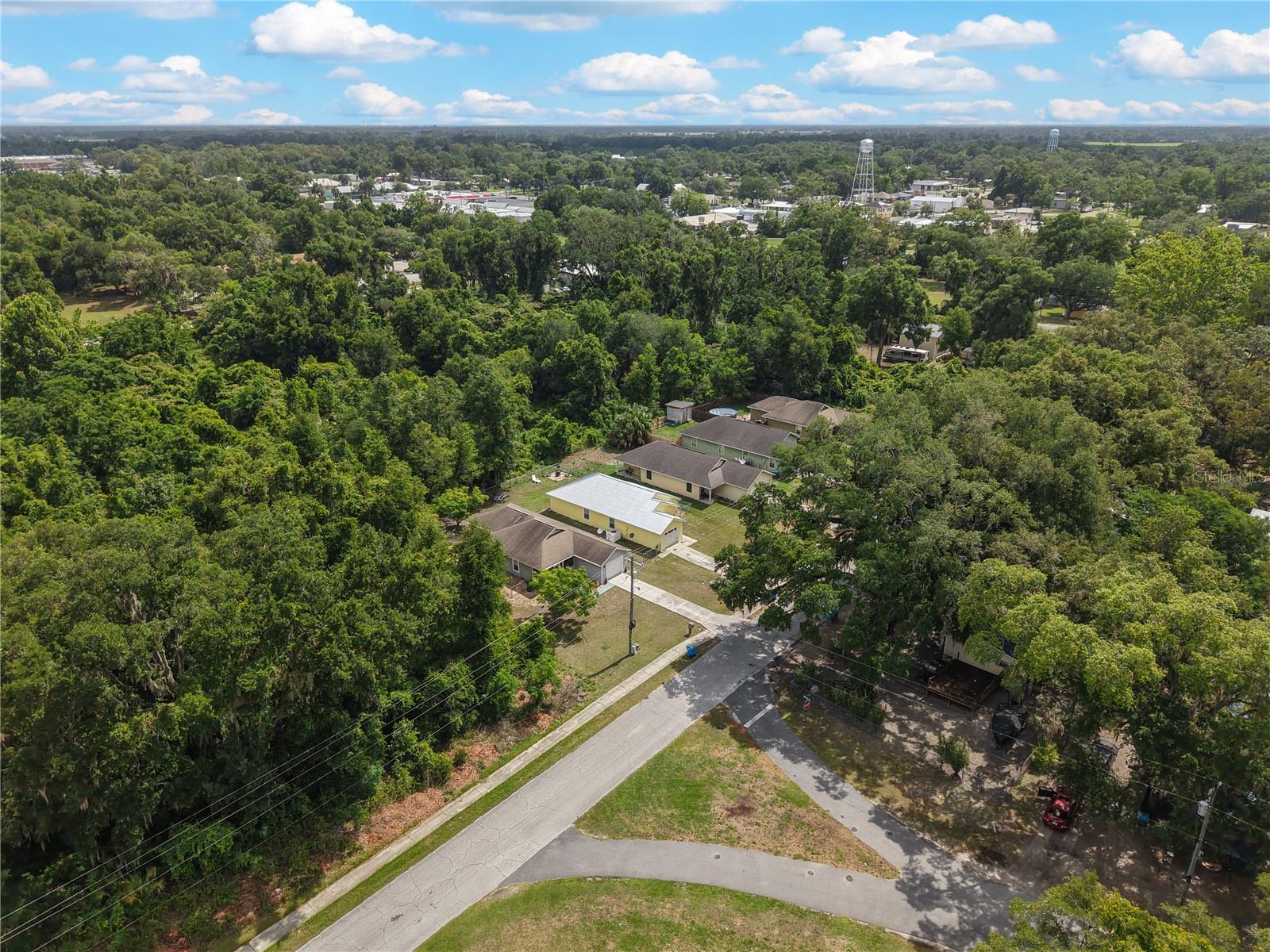 PARK WEST - Residential