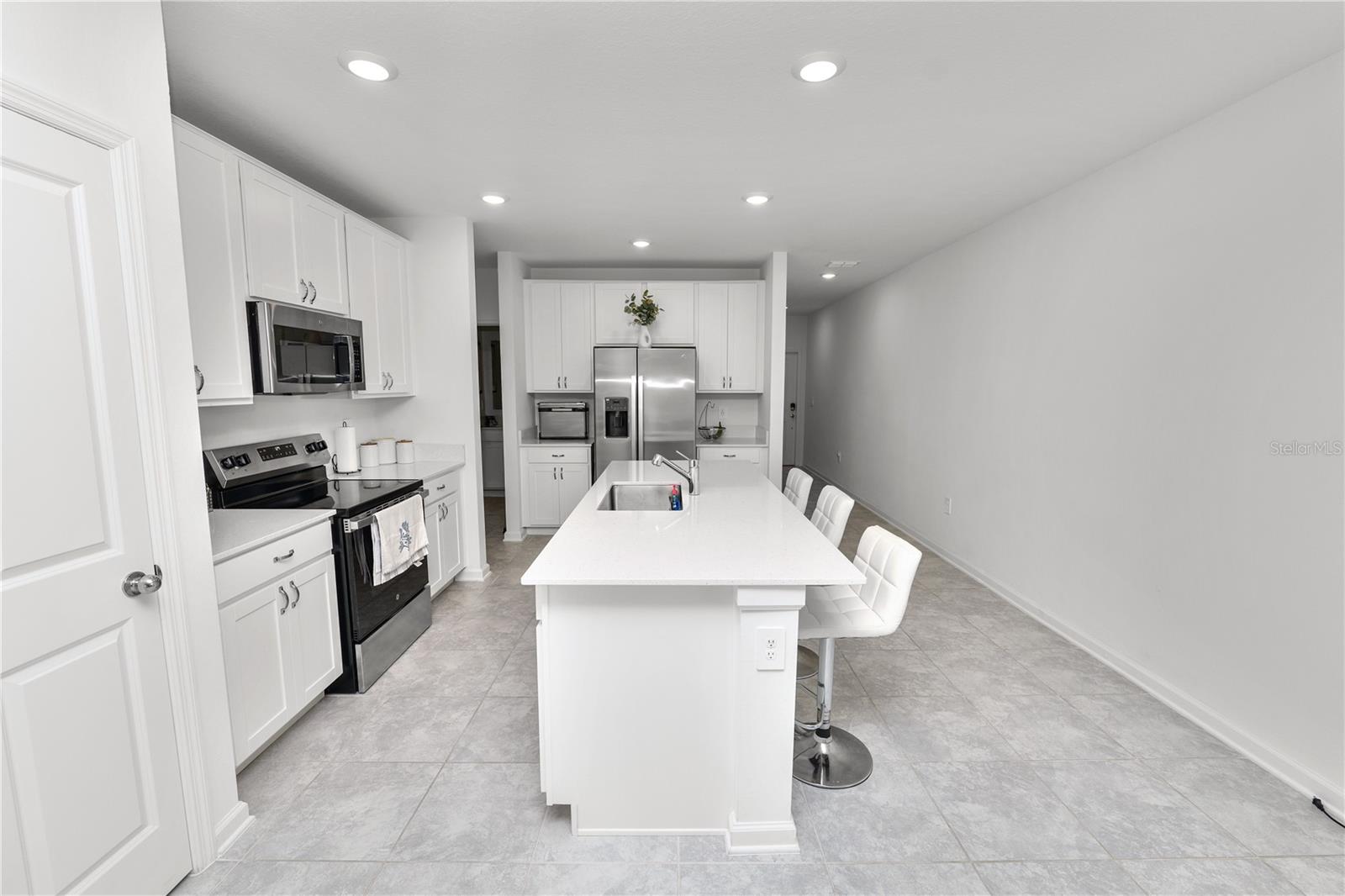 CASCADES PH 1A & 1B - Residential Lease