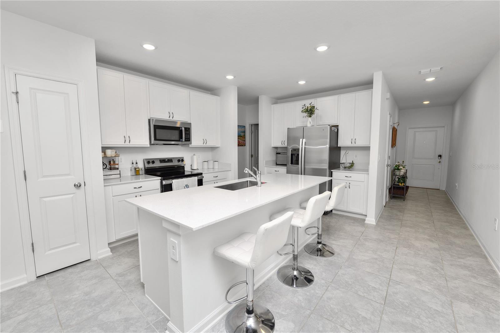 CASCADES PH 1A & 1B - Residential Lease