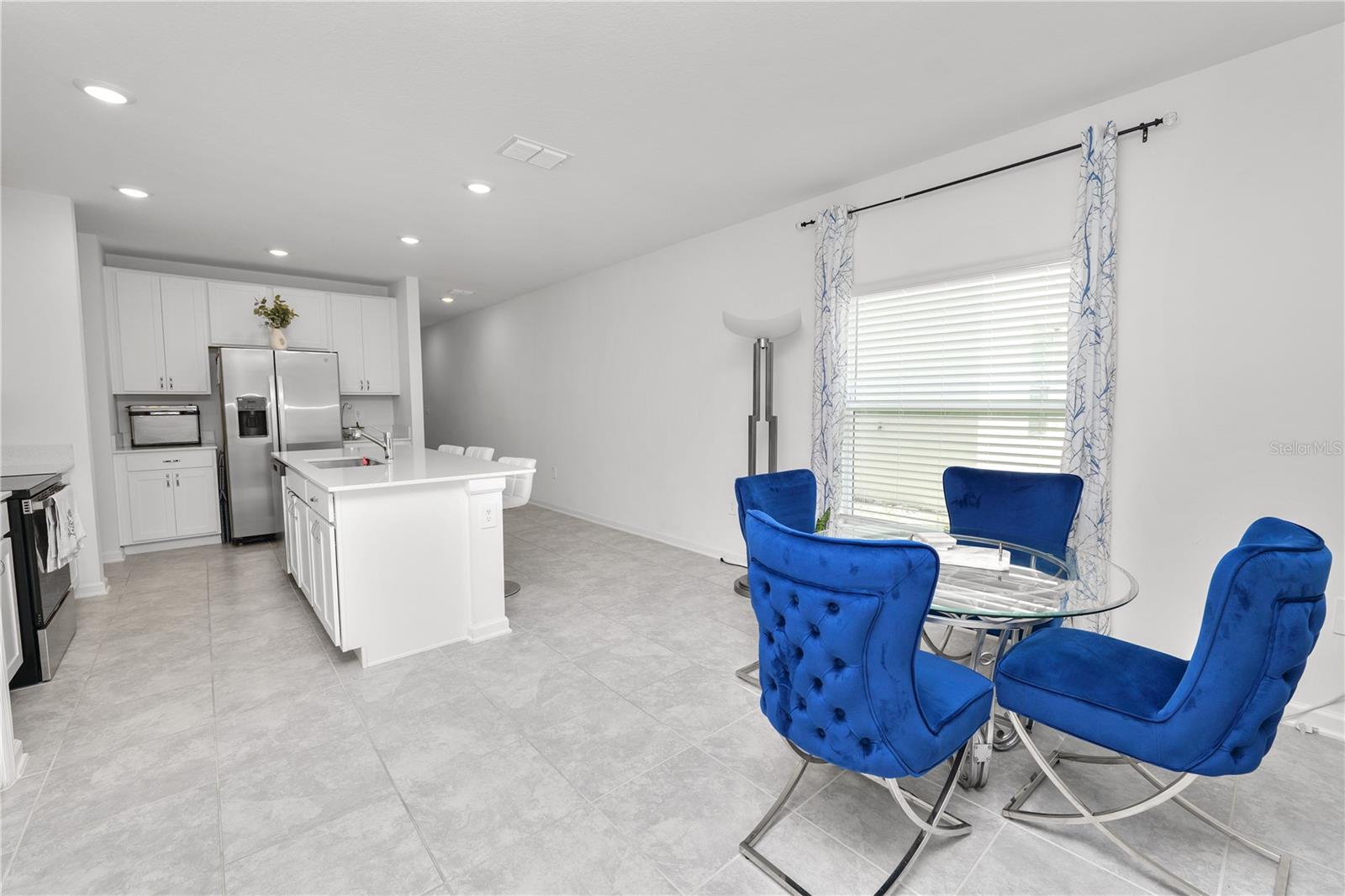 CASCADES PH 1A & 1B - Residential Lease