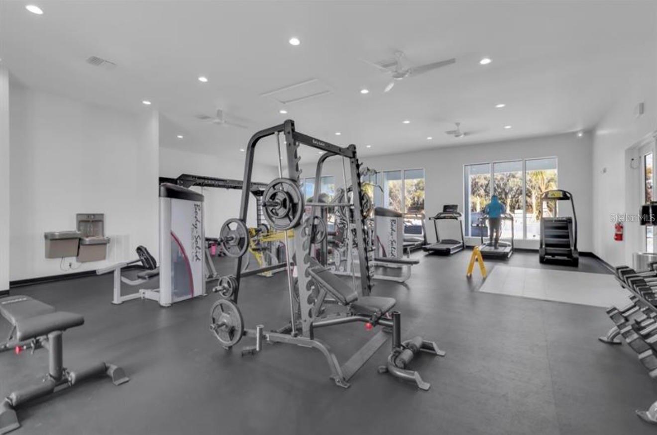 CASCADES PH 1A & 1B - Residential Lease