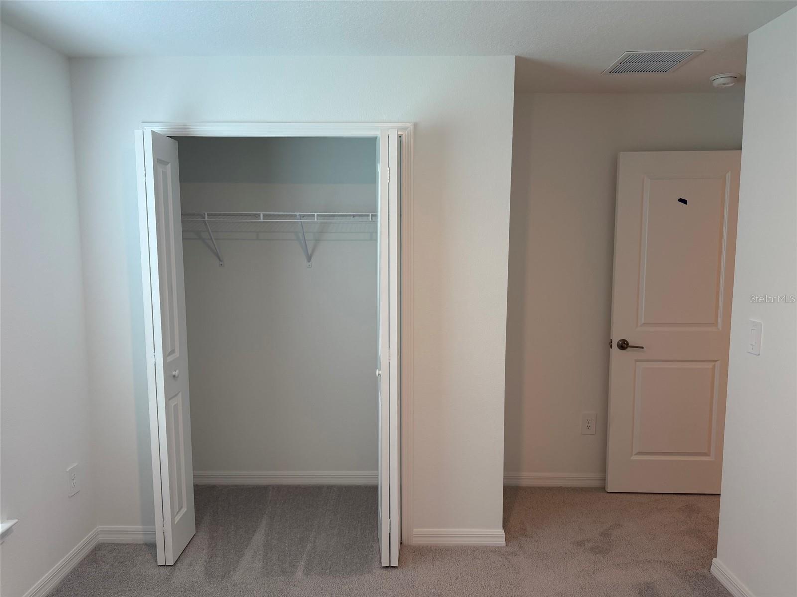 NORTH PK ISLE PH 2C 3B & 4 - Residential Lease