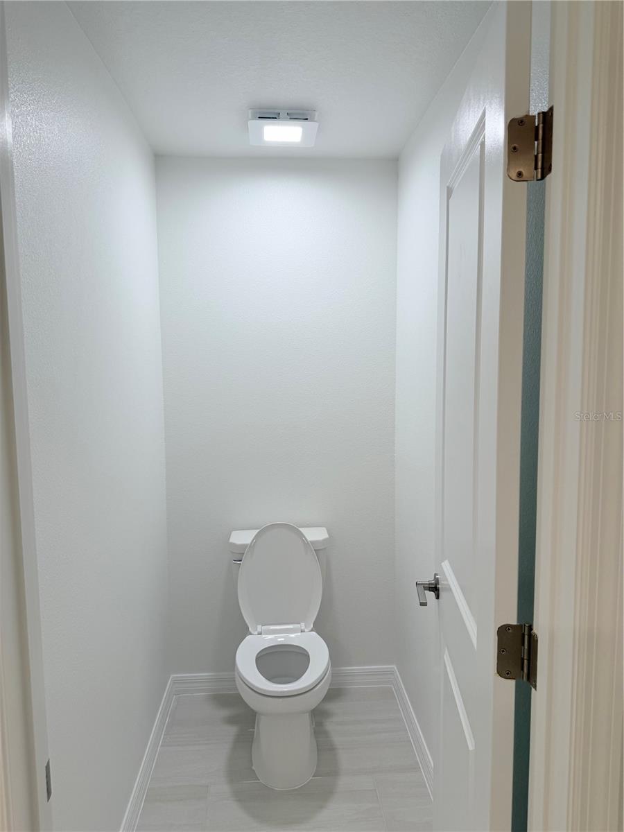 NORTH PK ISLE PH 2C 3B & 4 - Residential Lease