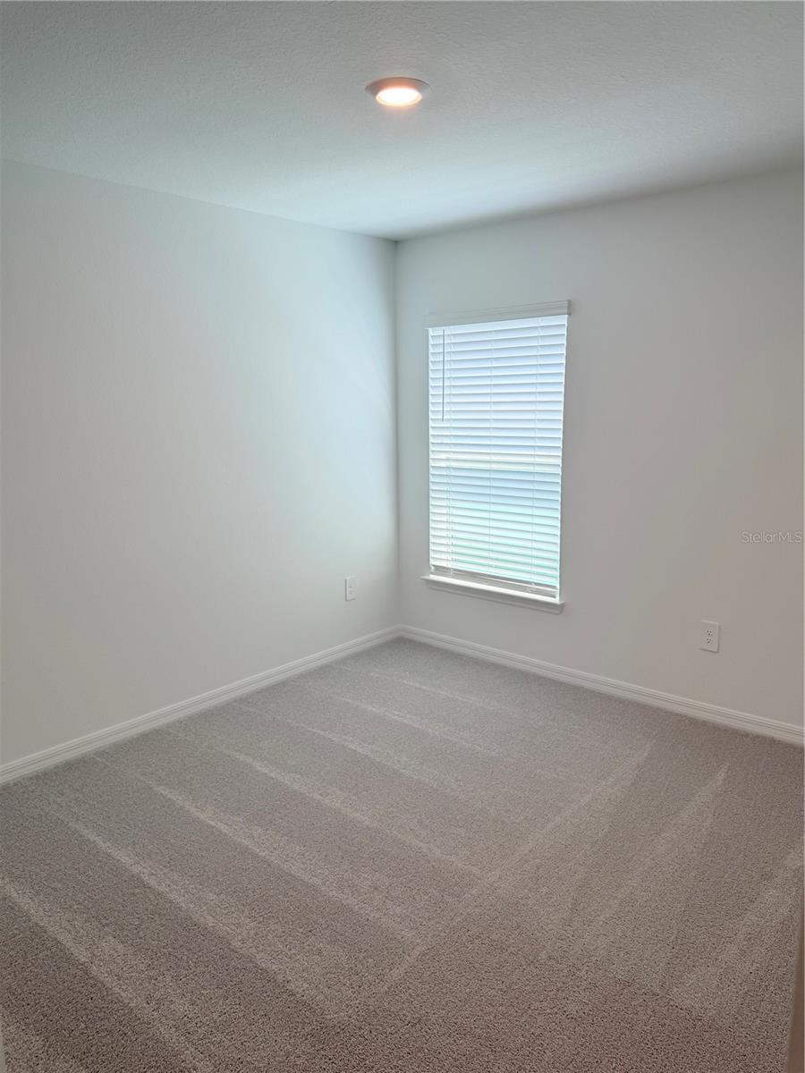 NORTH PK ISLE PH 2C 3B & 4 - Residential Lease