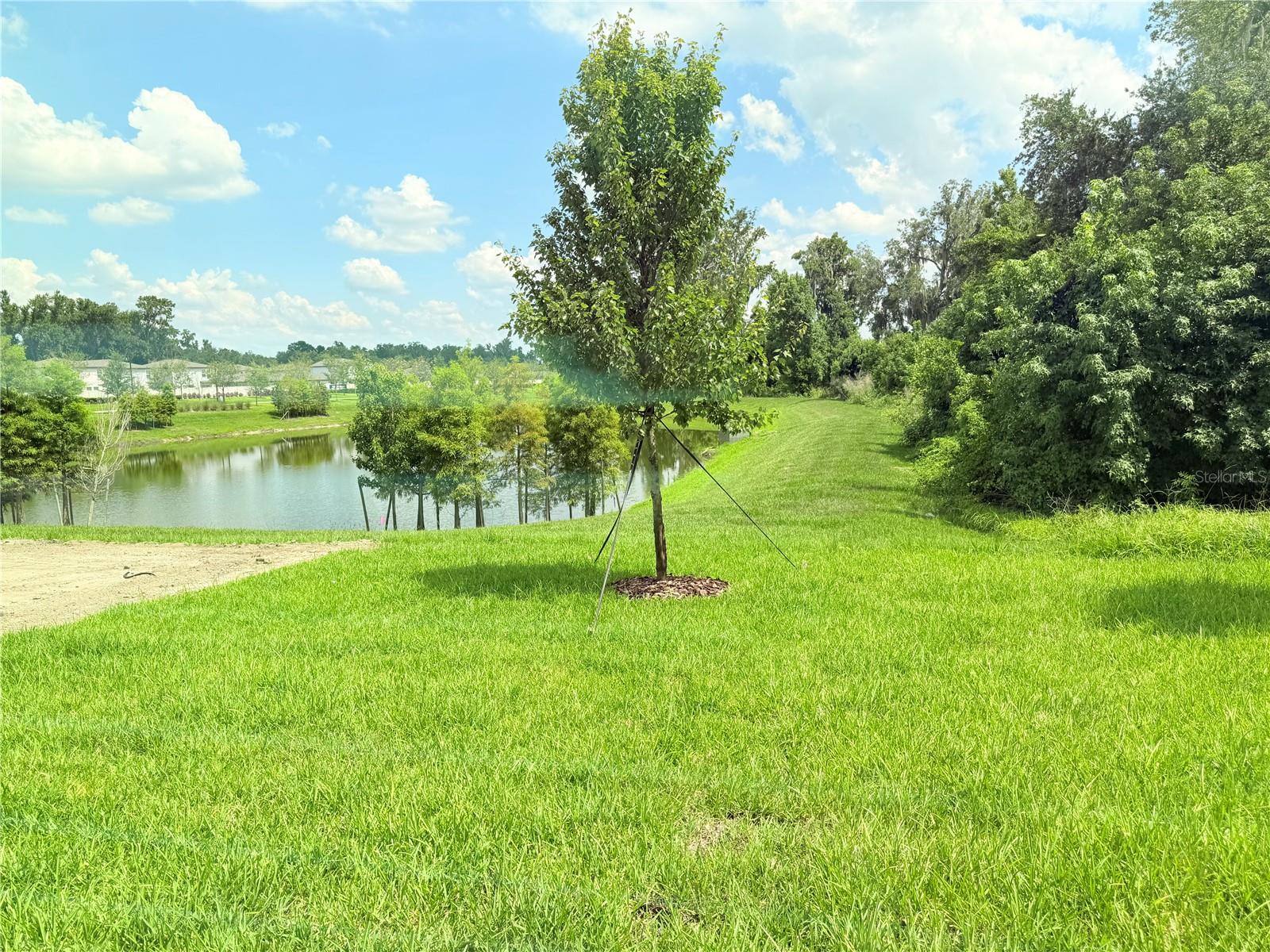 NORTH PK ISLE PH 2C 3B & 4 - Residential Lease