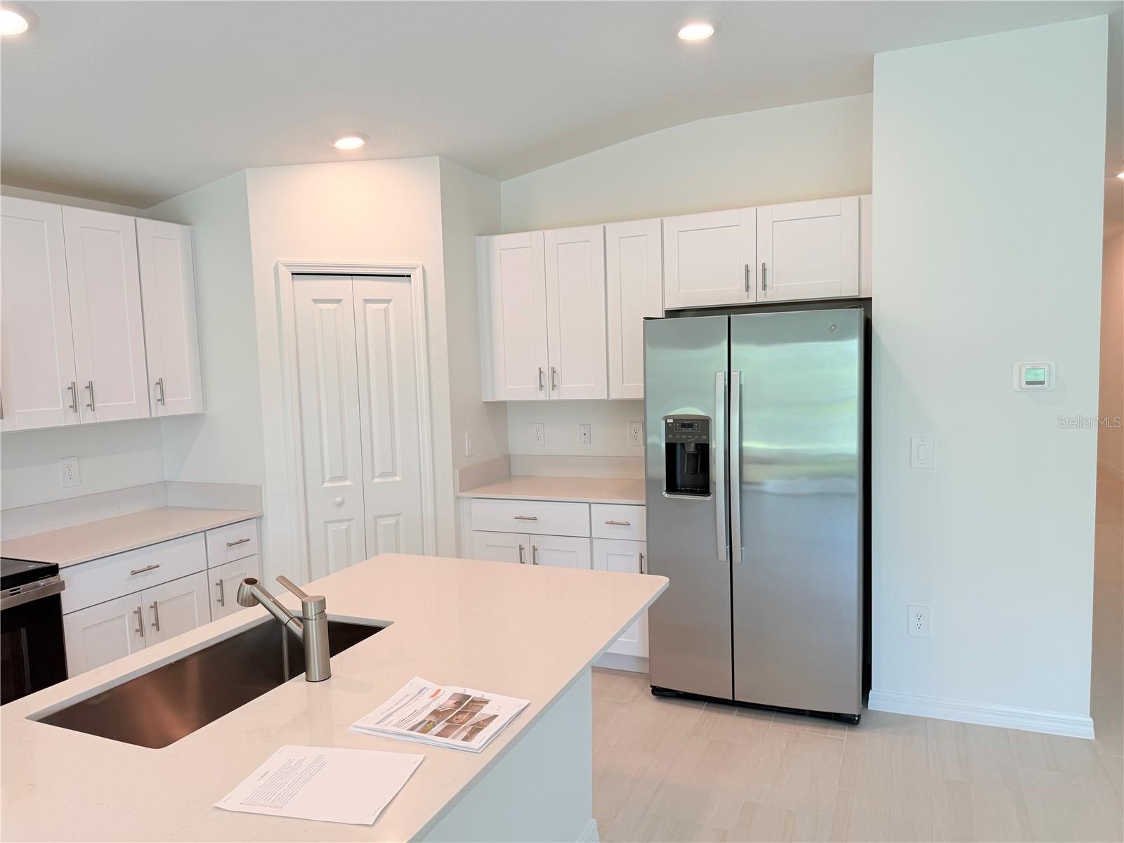NORTH PK ISLE PH 2C 3B & 4 - Residential Lease