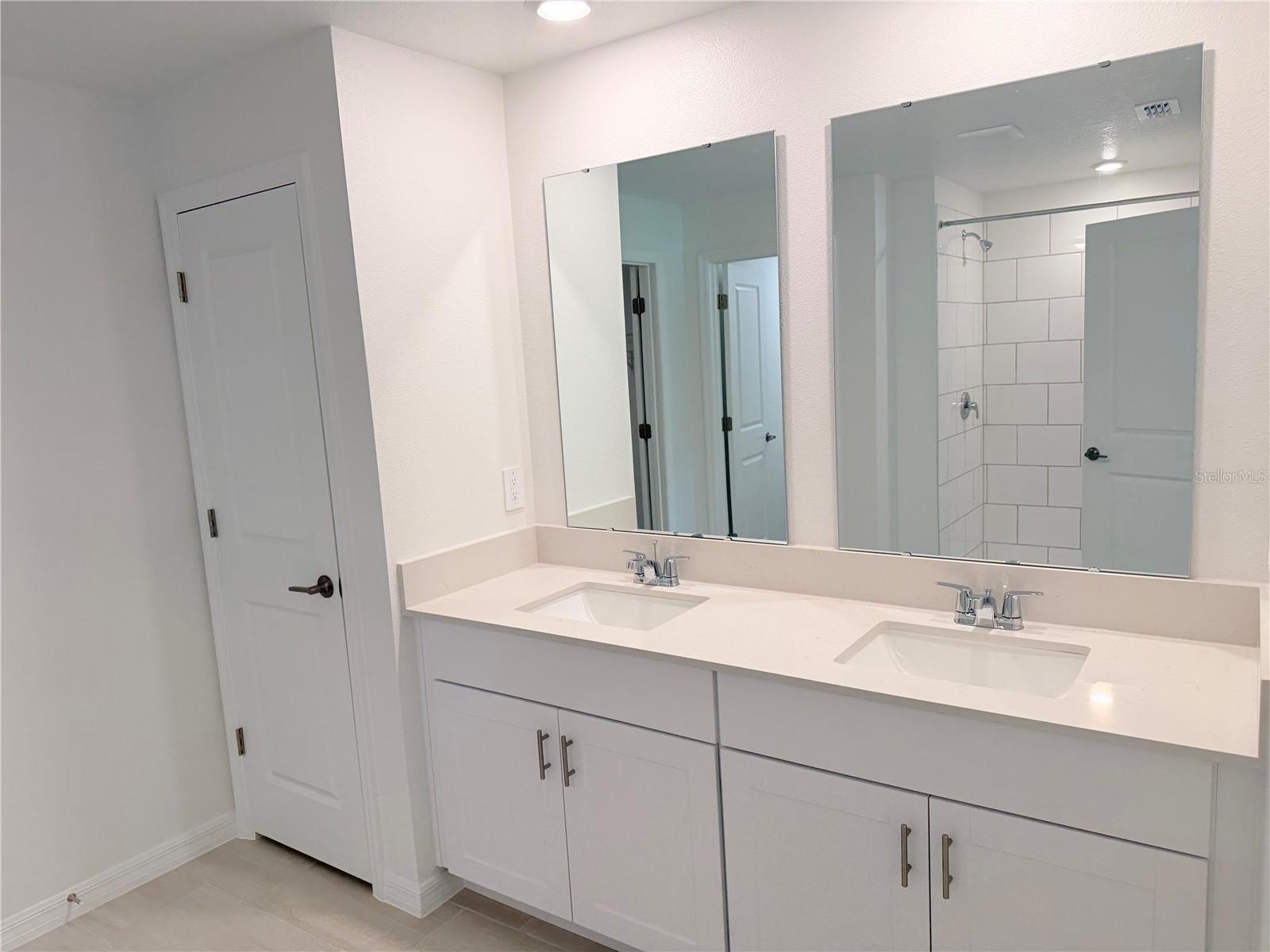 NORTH PK ISLE PH 2C 3B & 4 - Residential Lease