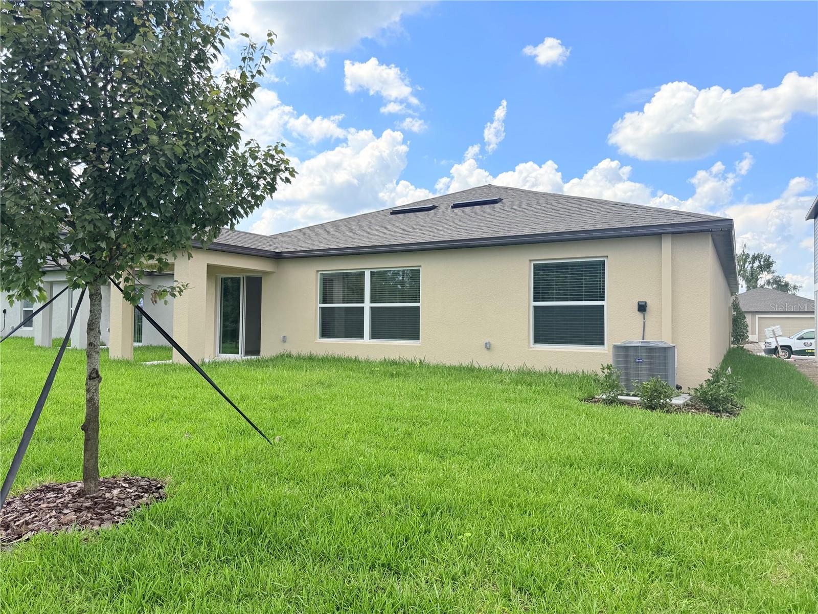 NORTH PK ISLE PH 2C 3B & 4 - Residential Lease